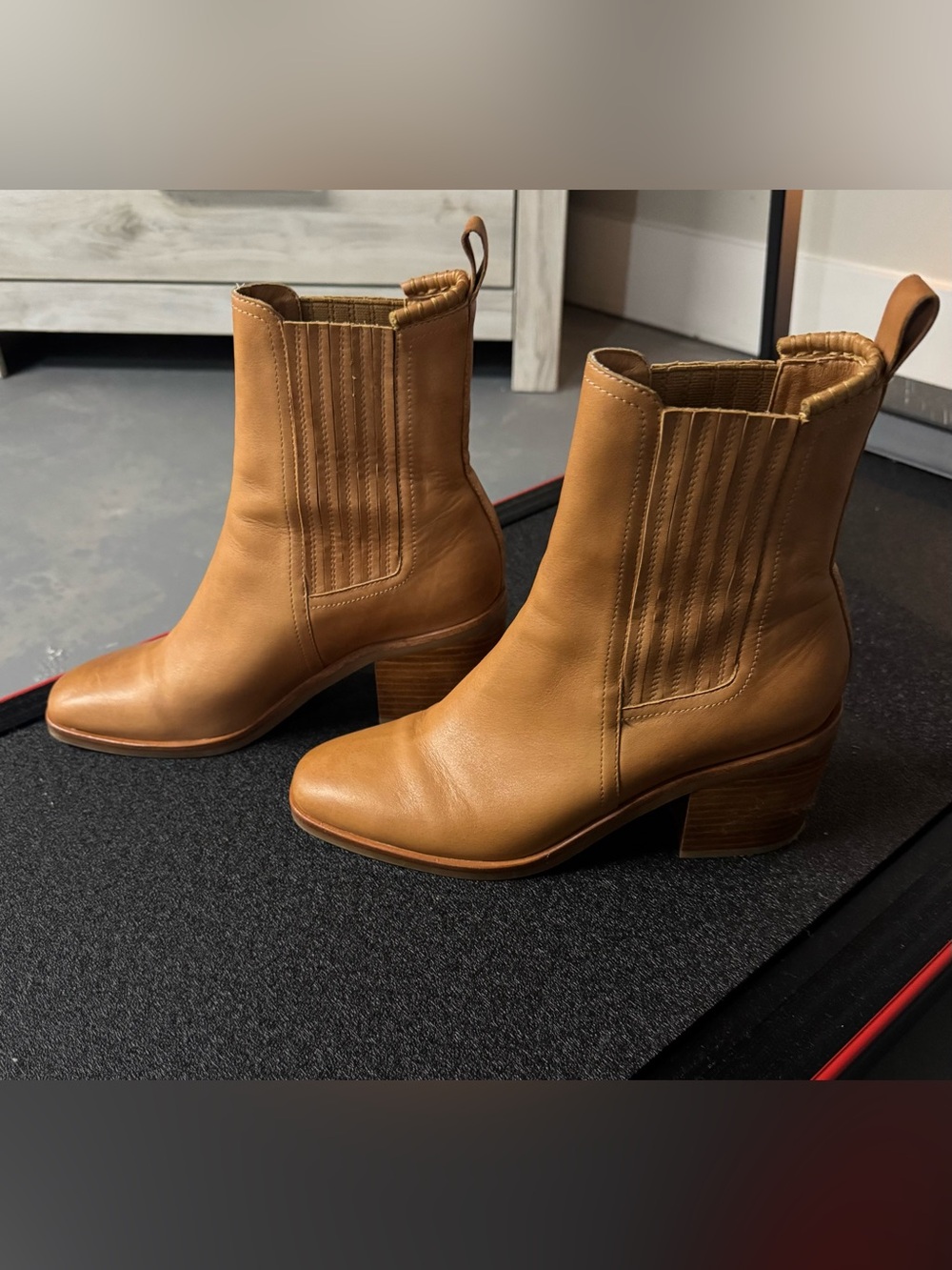 SILENT D  Tan Leather Ankle Boot - Classic Block Heel